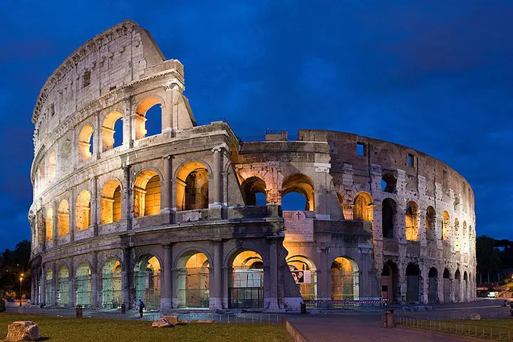 coliseo de roma historia resumida - Cuál es la historia del Coliseo romano