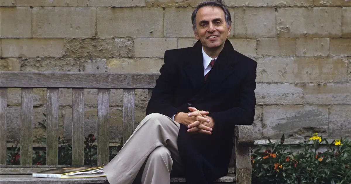 biografia de carl sagan resumen - Qué creia Carl Sagan