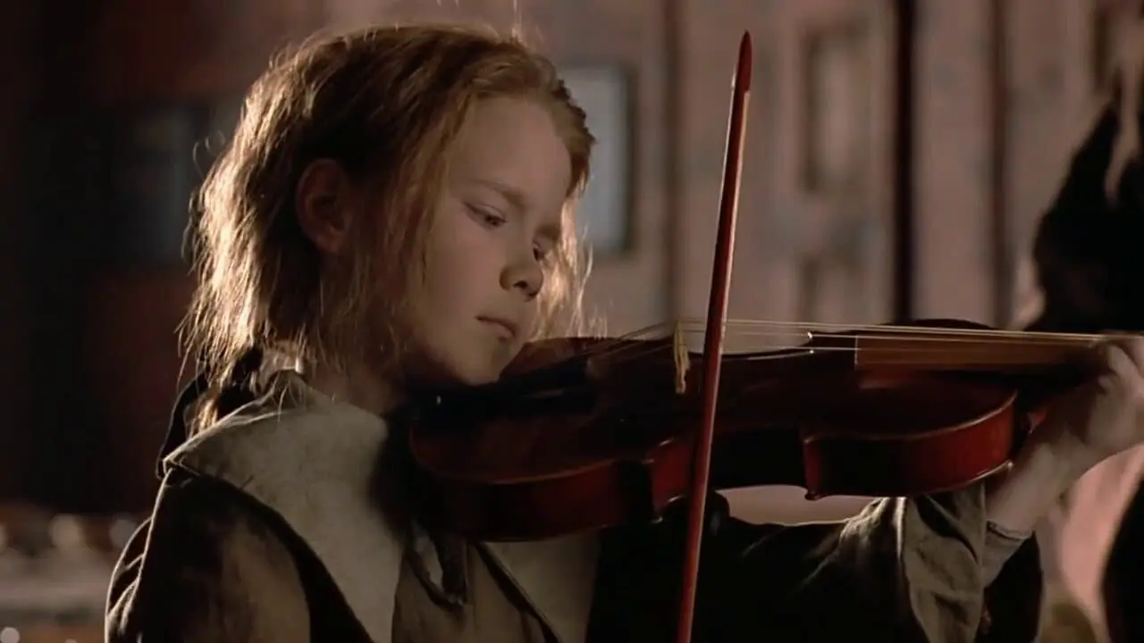 el violín rojo resumen - Qué tematica presenta la película El violín