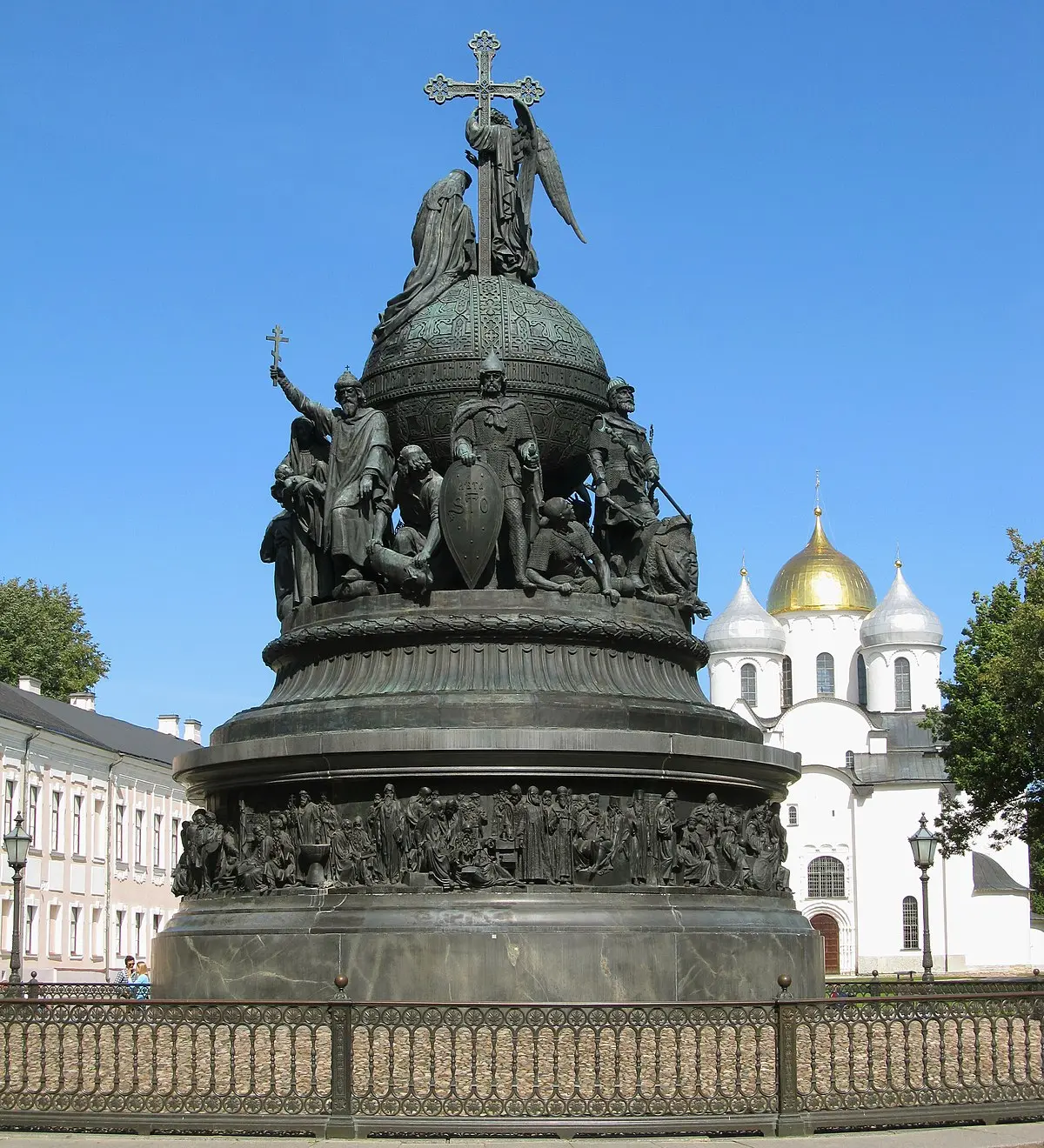 independencia de rusia resumen - Quién fundó Rusia y en qué año